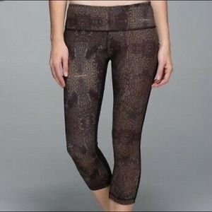 Lululemon Wunder Under Crop Black/Brown Leggings | Sz 6